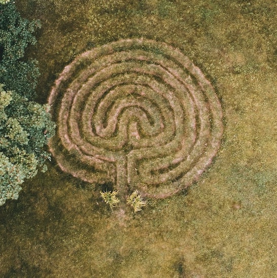 Garden labyrinth spiral